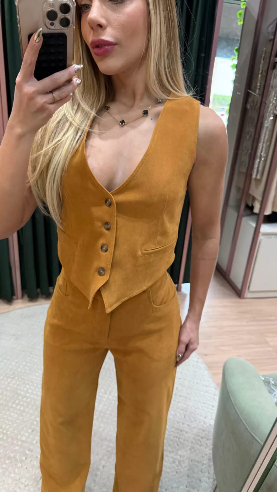 Conjunto Mostarda Naomi