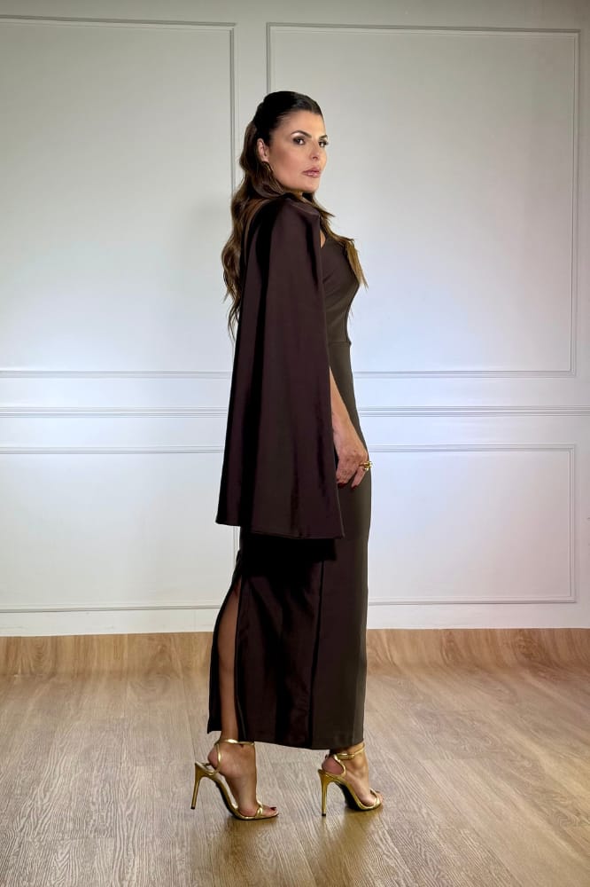 Vestido Longuete Ombro Capa Lia Marrom Intimidade